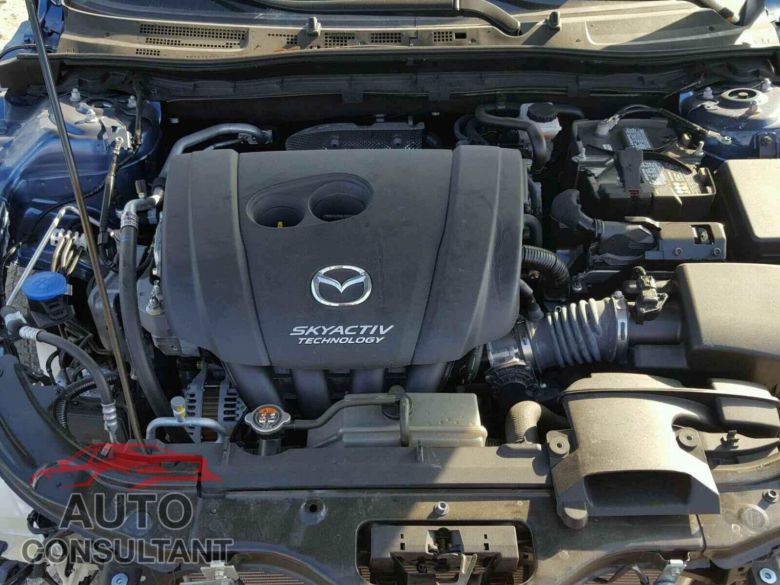 MAZDA 3 2017 - 3MZBN1W31HM132479