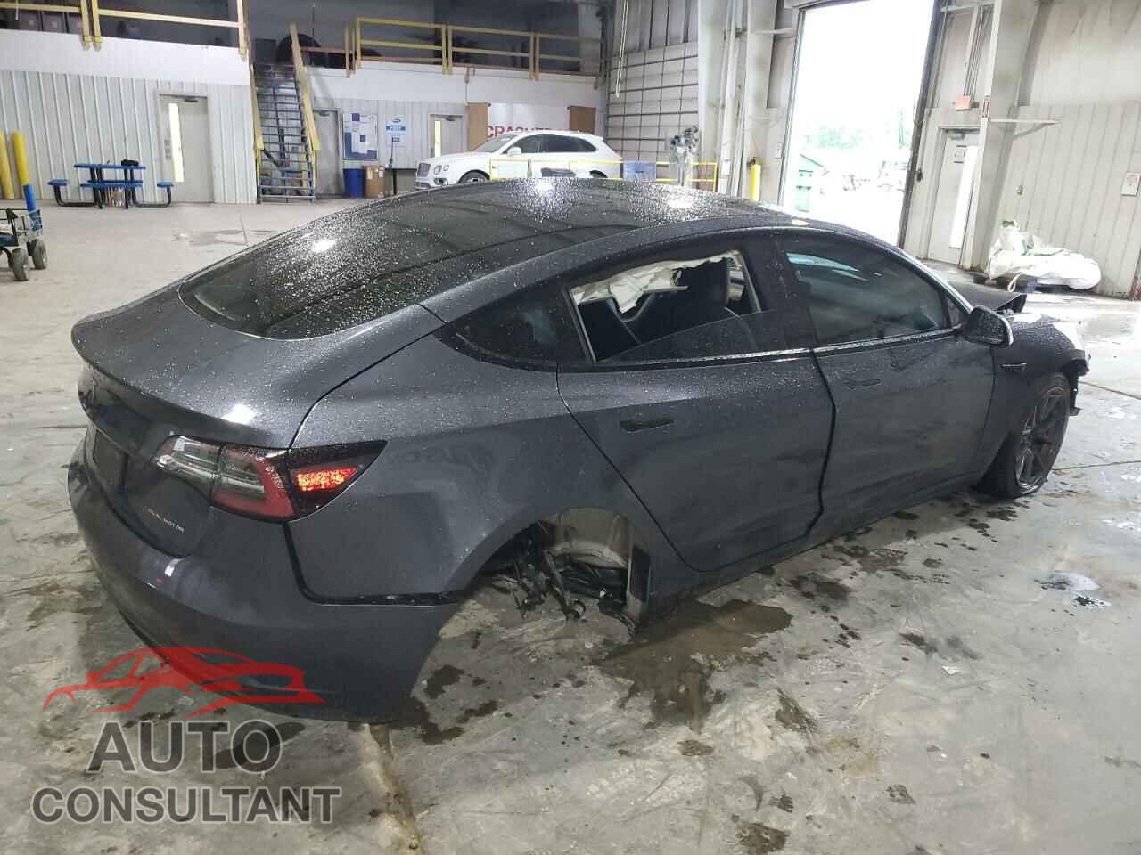 TESLA MODEL 3 2022 - 5YJ3E1EB5NF120979