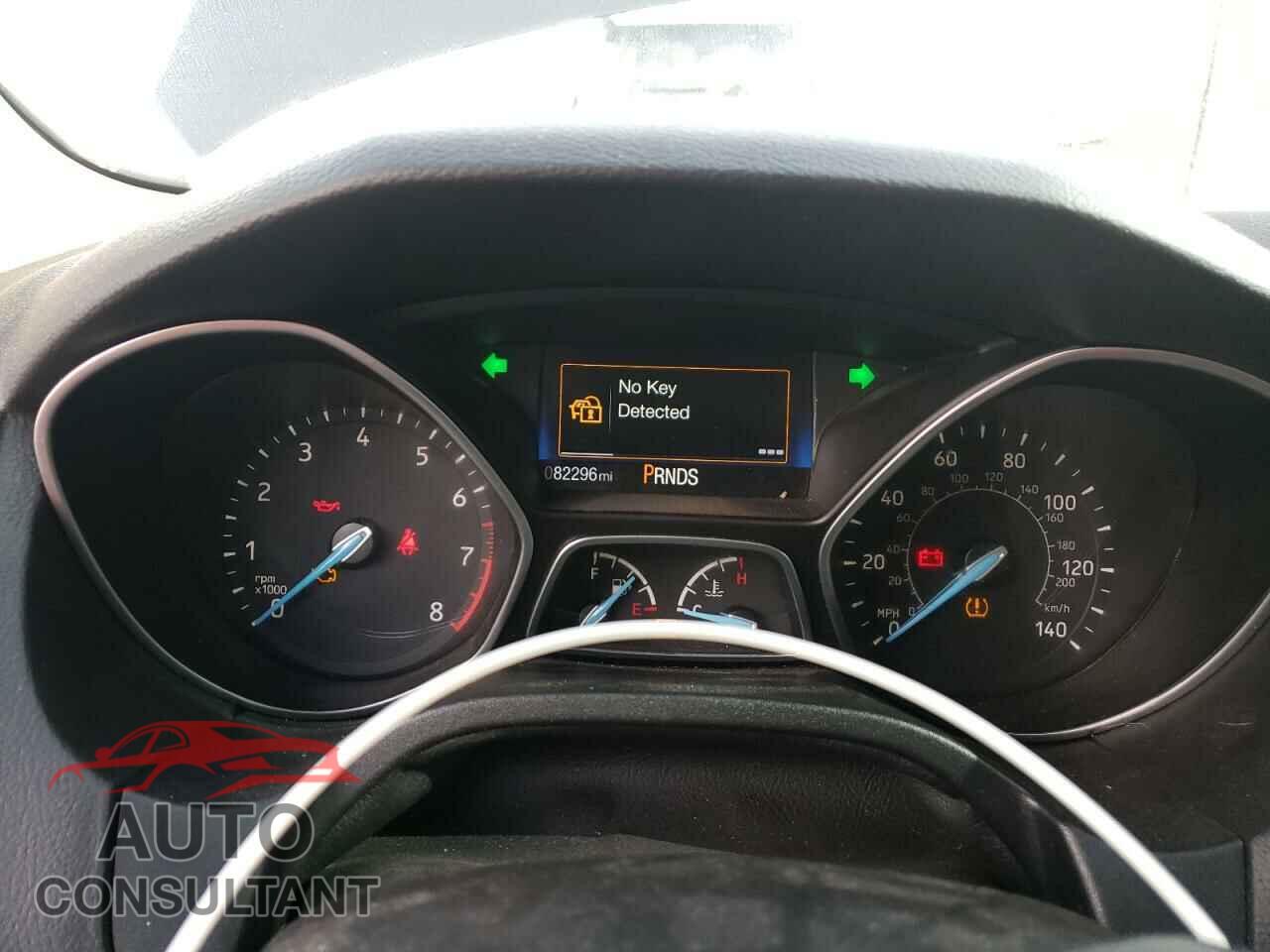FORD FOCUS 2015 - 1FADP3K2XFL221003