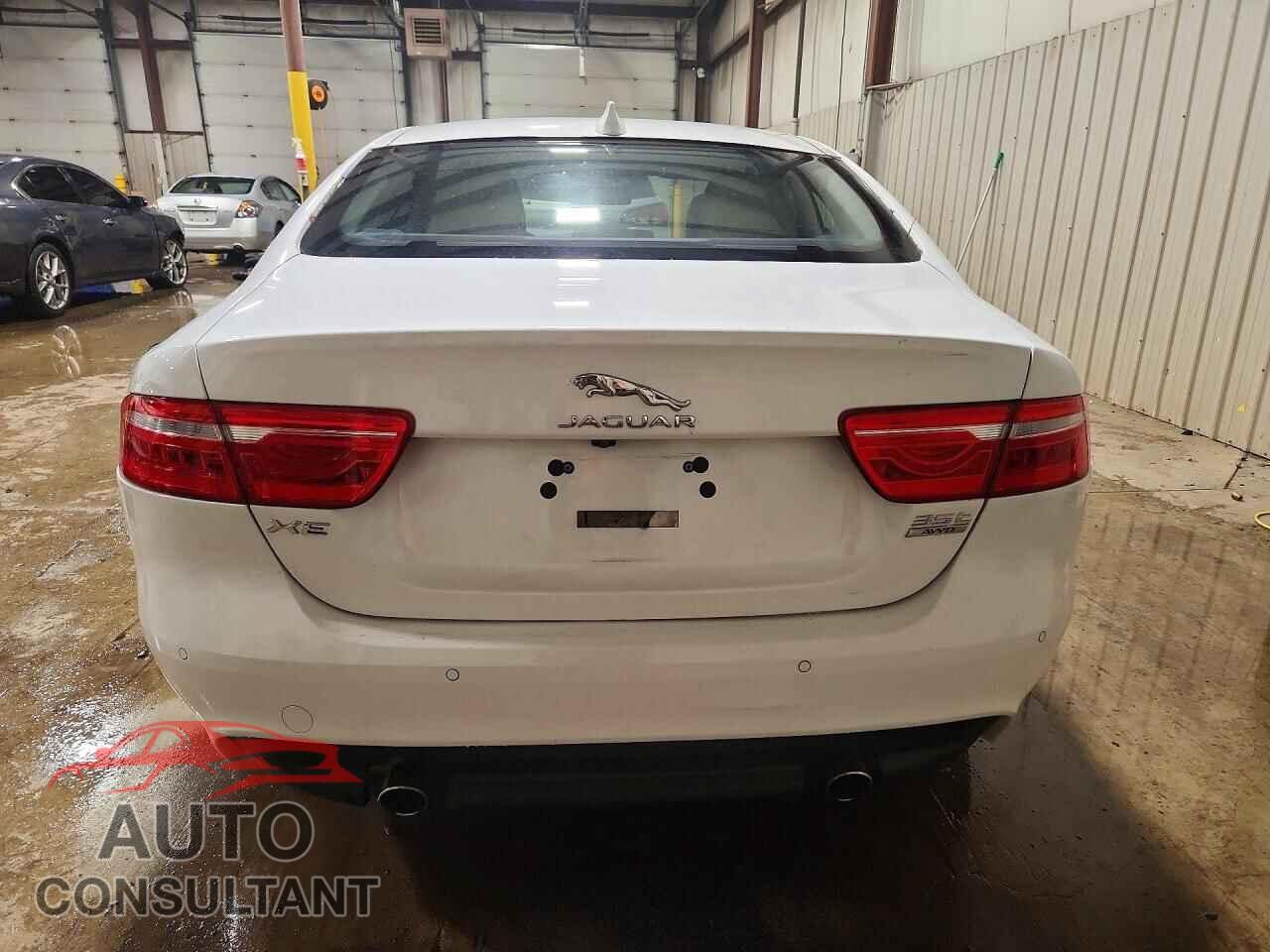 JAGUAR XE 2017 - SAJAJ4BV6HA971822
