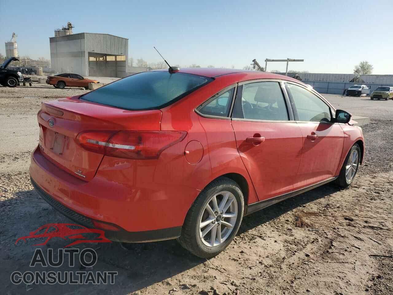 FORD FOCUS 2015 - 1FADP3F2XFL368349