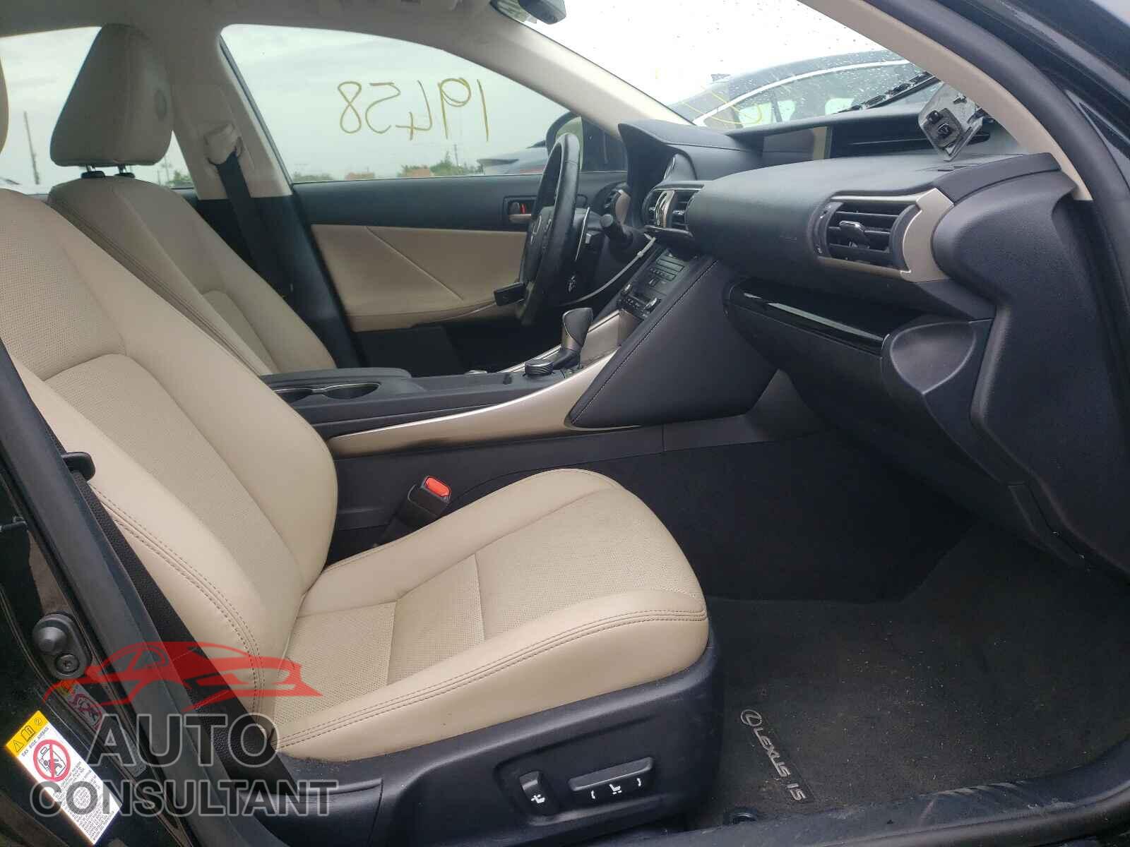 LEXUS IS 2017 - JTHBA1D29H5054479