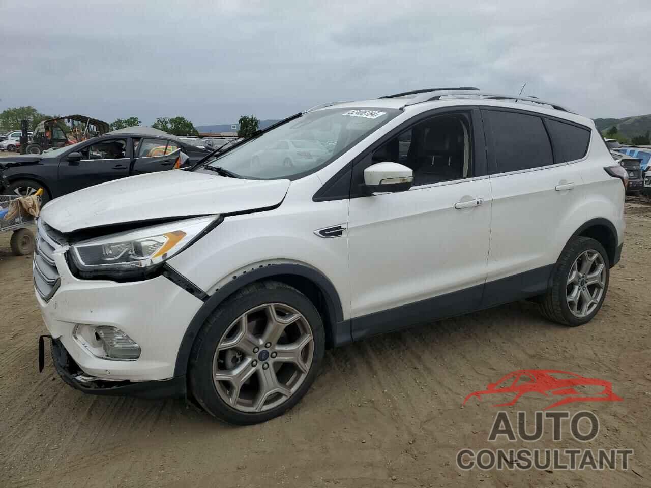 FORD ESCAPE 2017 - 1FMCU9J99HUA15261