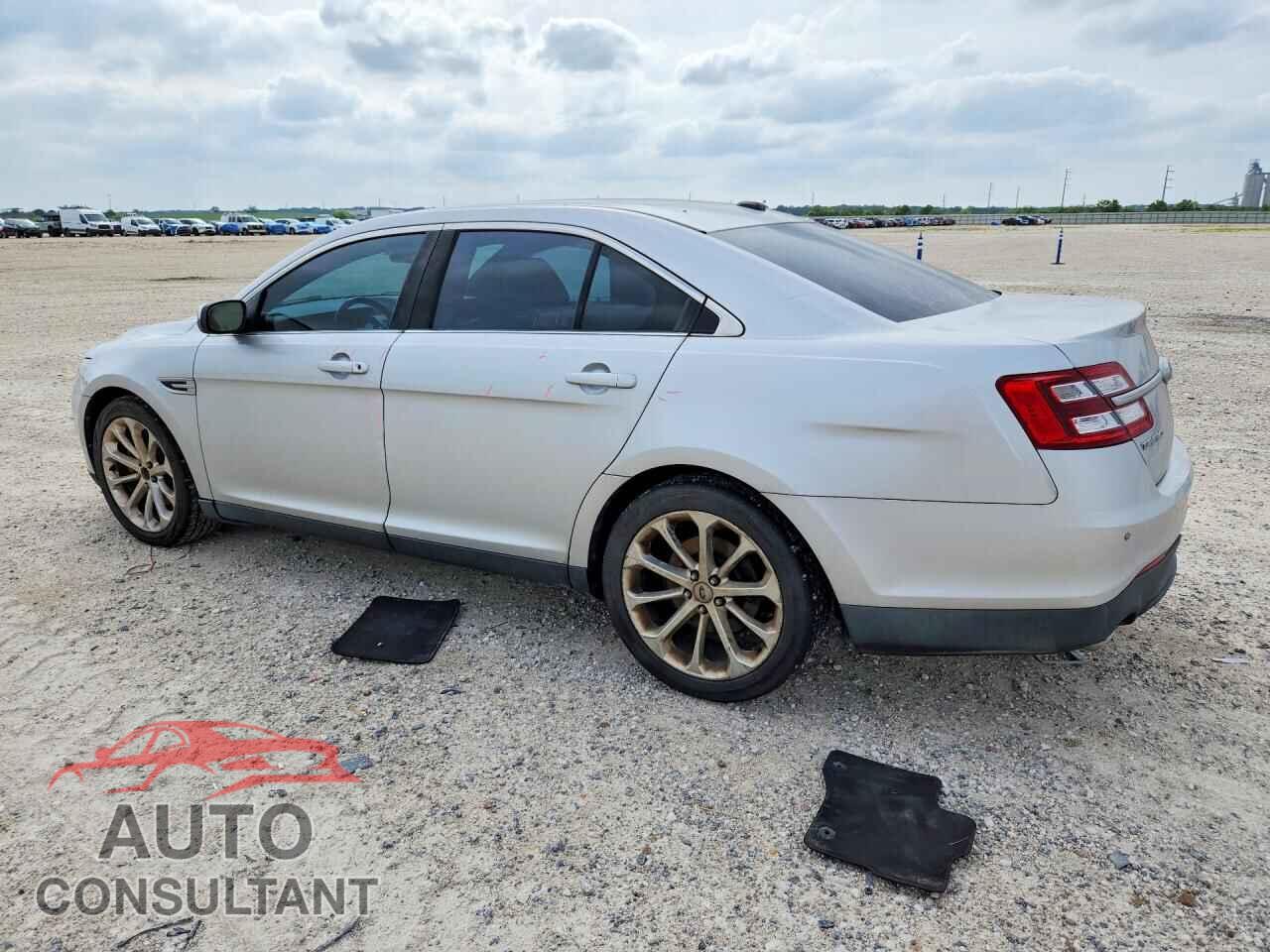 FORD TAURUS 2013 - 1FAHP2F87DG221105