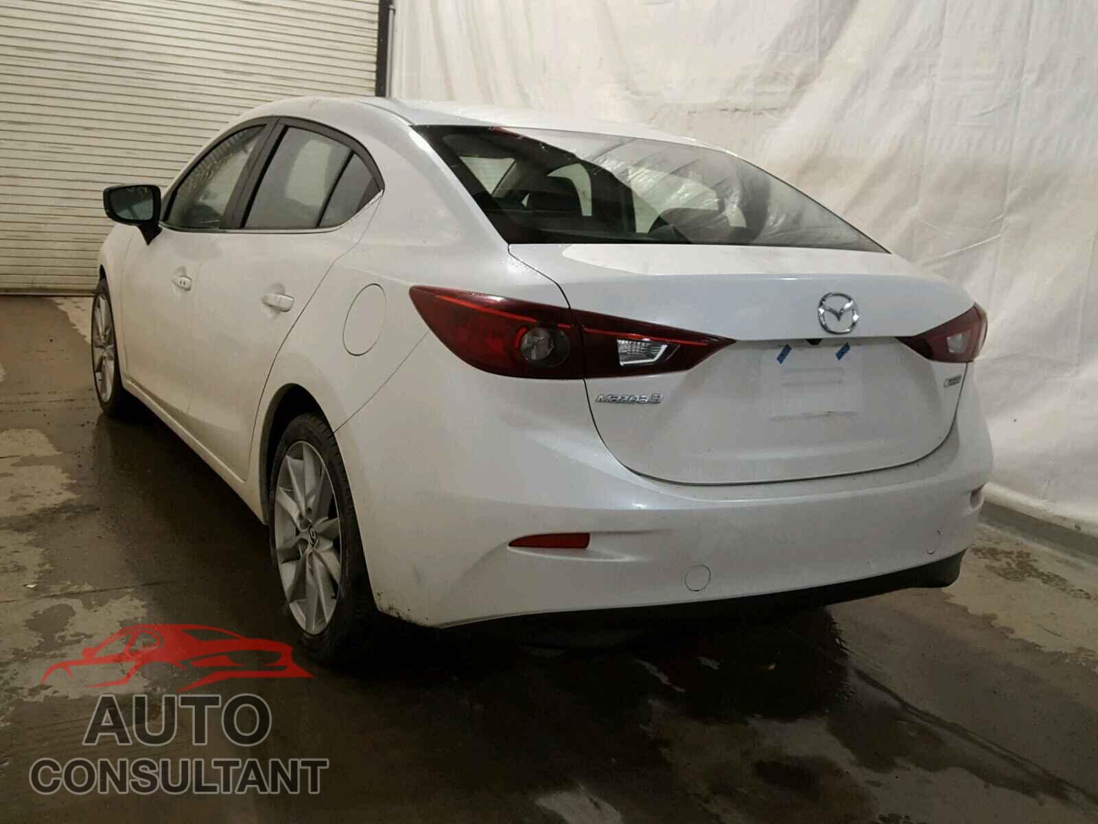 MAZDA 3 2017 - 3MZBN1V73HM108981