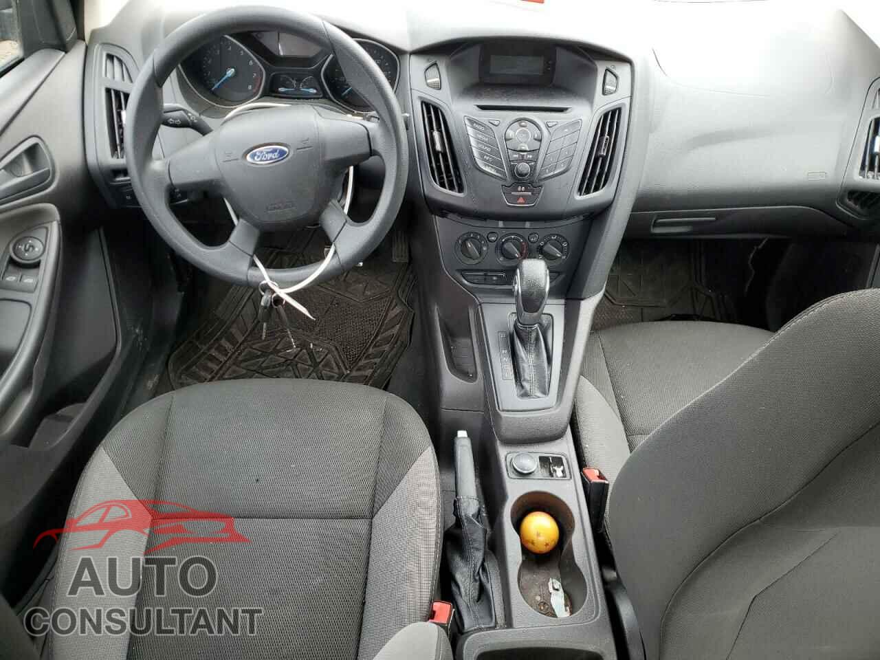 FORD FOCUS 2014 - 1FADP3E2XEL135961
