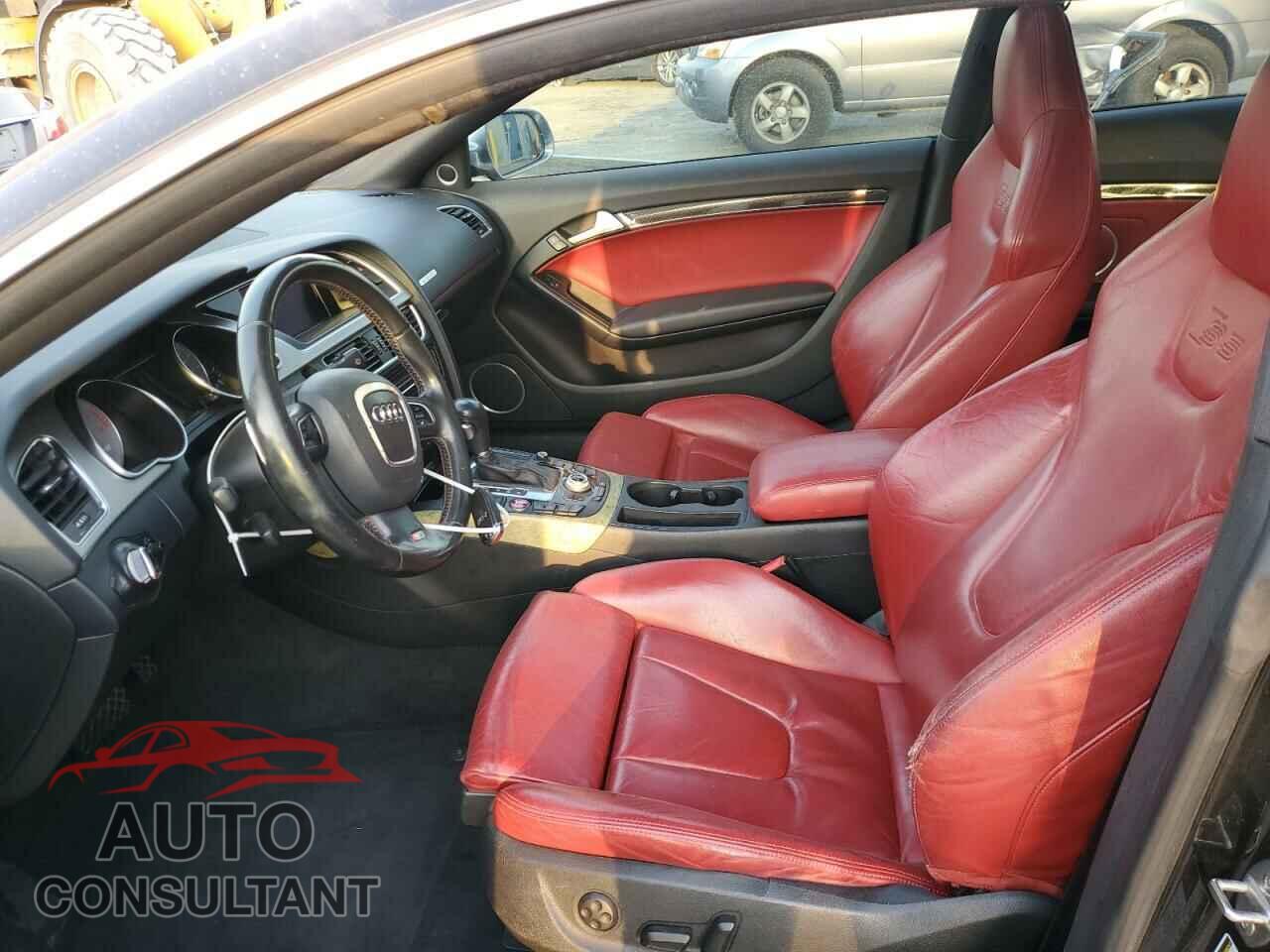 AUDI S5/RS5 2012 - WAUCVAFR2CA017629