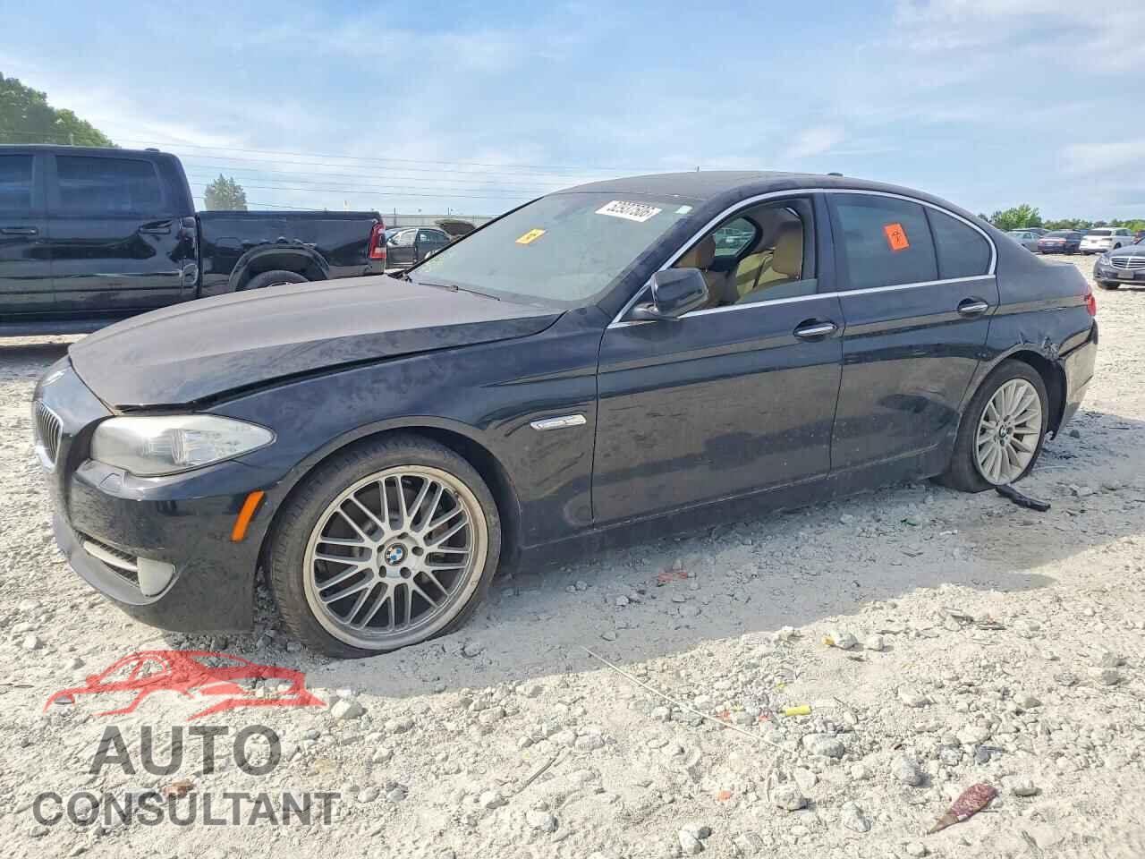 BMW 5 SERIES 2013 - WBAFR7C5XDC828669