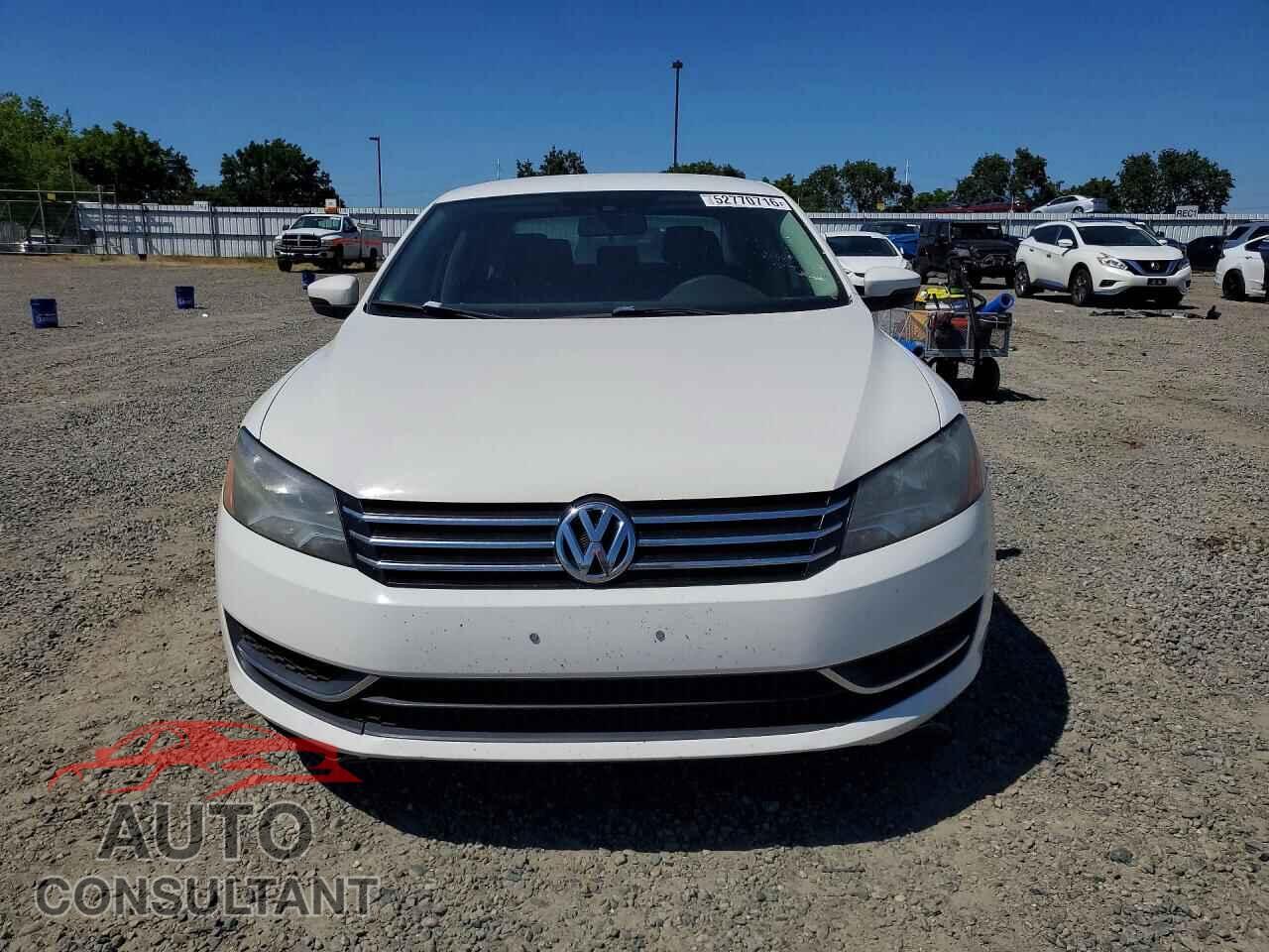 VOLKSWAGEN PASSAT 2014 - 1VWAP7A34EC018585