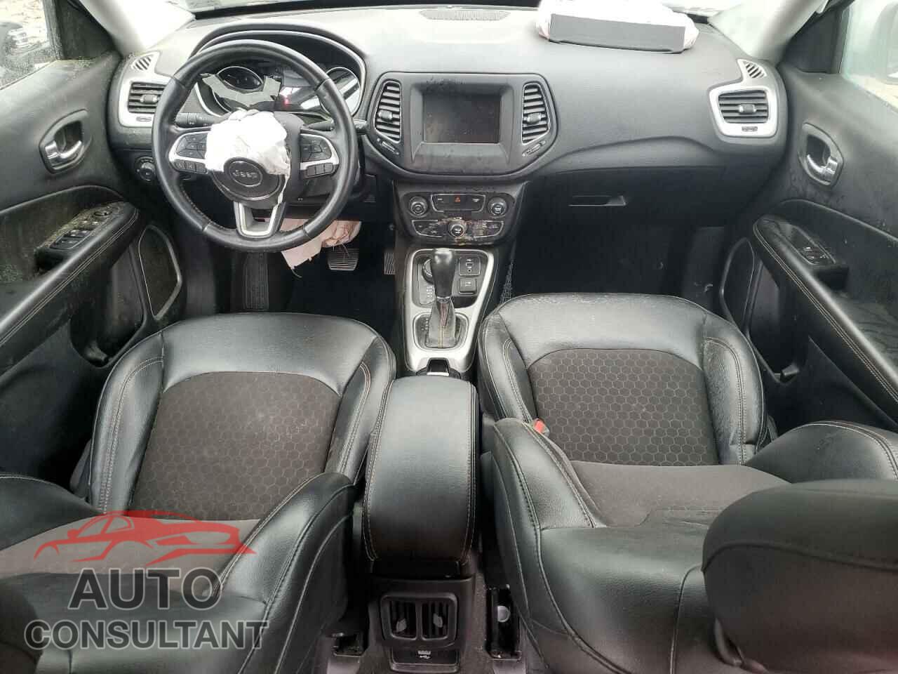 JEEP COMPASS 2020 - 3C4NJDBB8LT197354