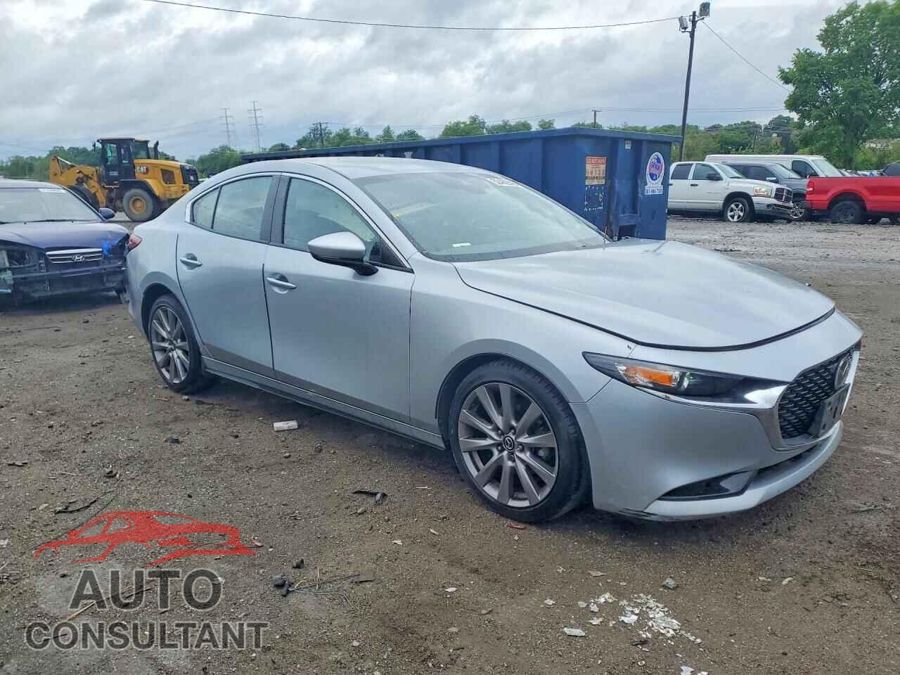MAZDA 3 2019 - JM1BPBDM6K1120718