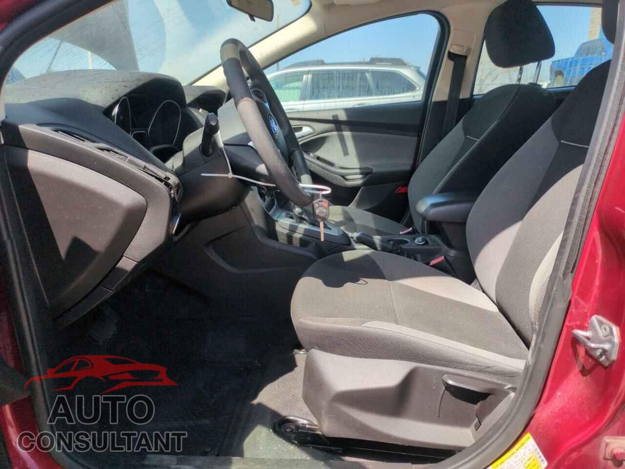 FORD FOCUS 2013 - 1FADP3F25DL104923