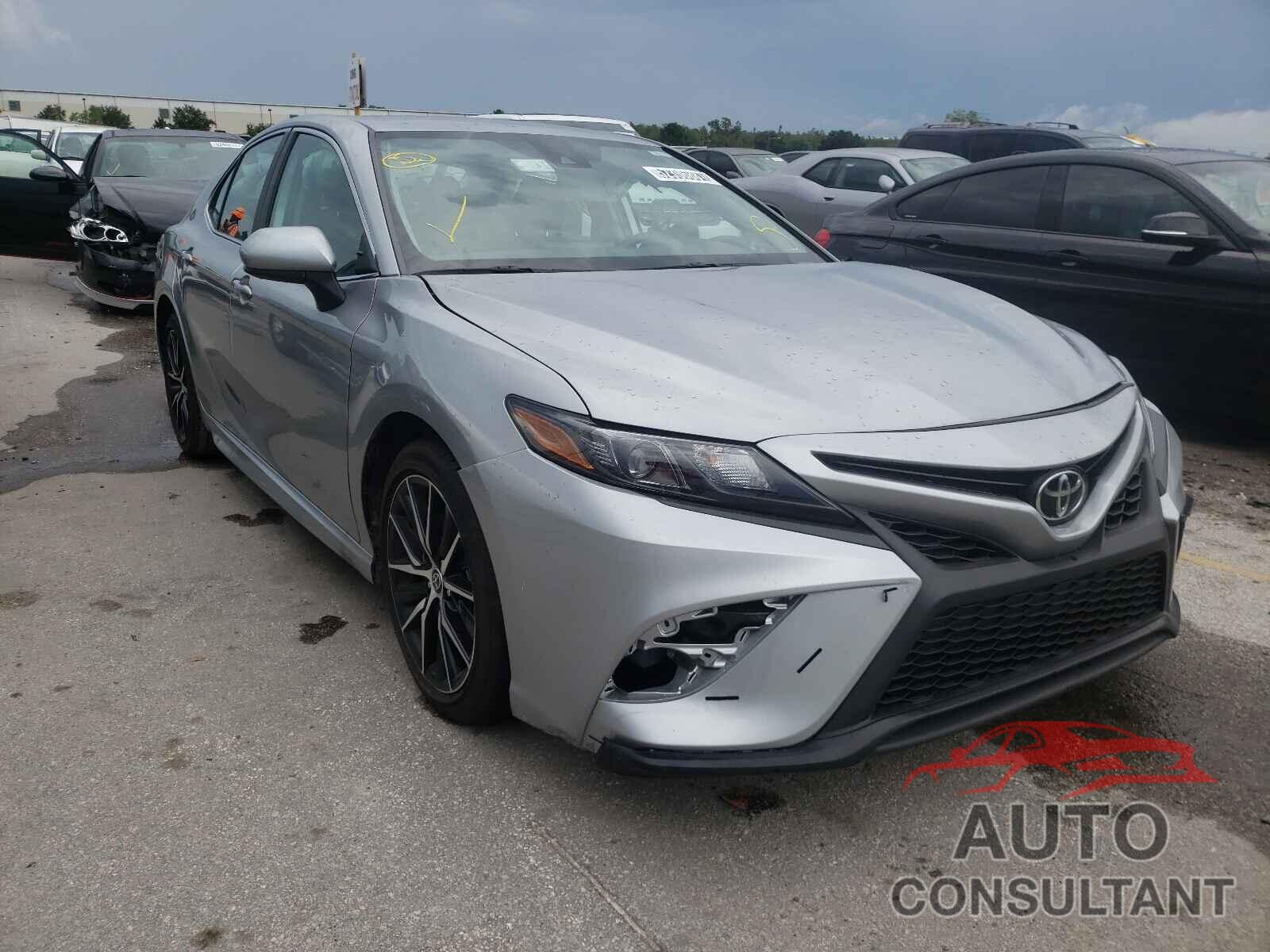 TOYOTA CAMRY 2021 - 4T1G11AK4MU428486