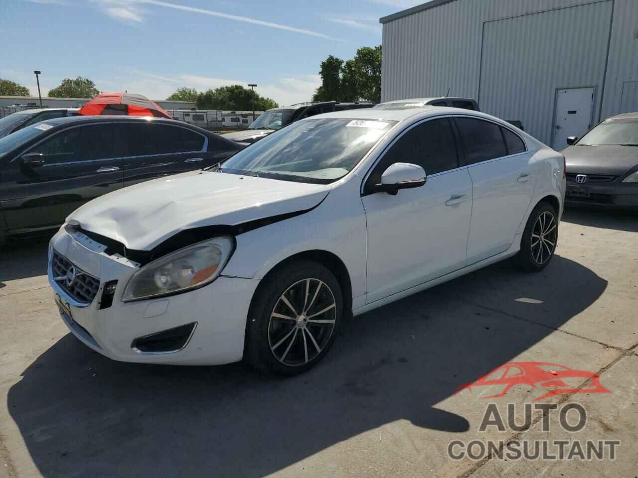 VOLVO S60 2012 - YV1622FSXC2130041