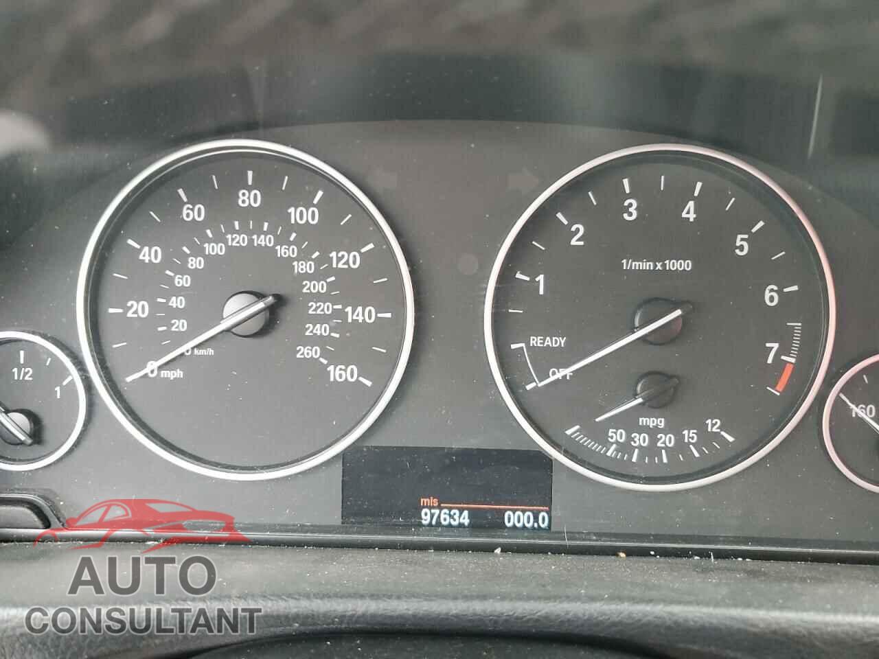 BMW 3 SERIES 2013 - WBA3C3C5XDF979992