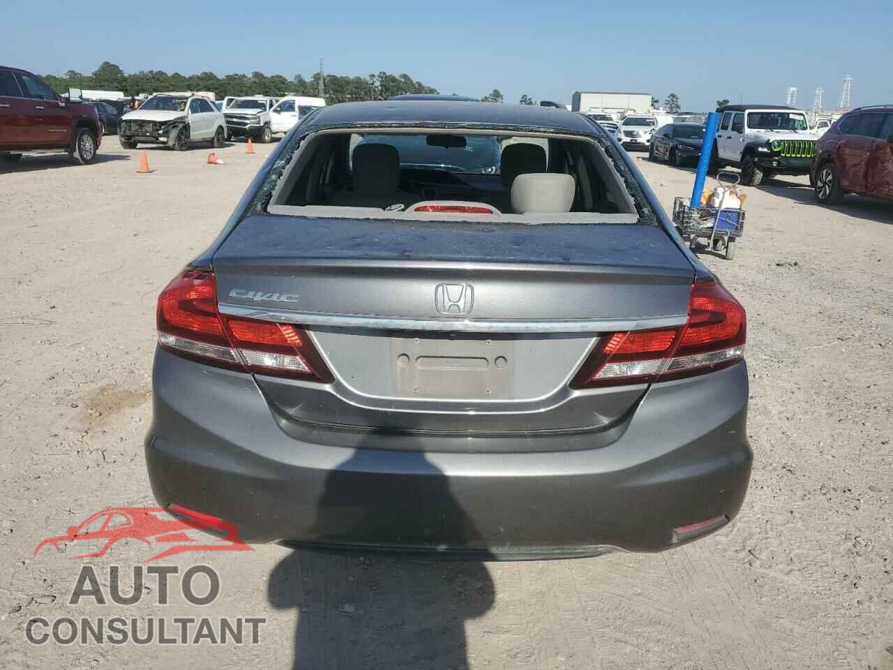 HONDA CIVIC 2013 - 2HGFB2F53DH300623
