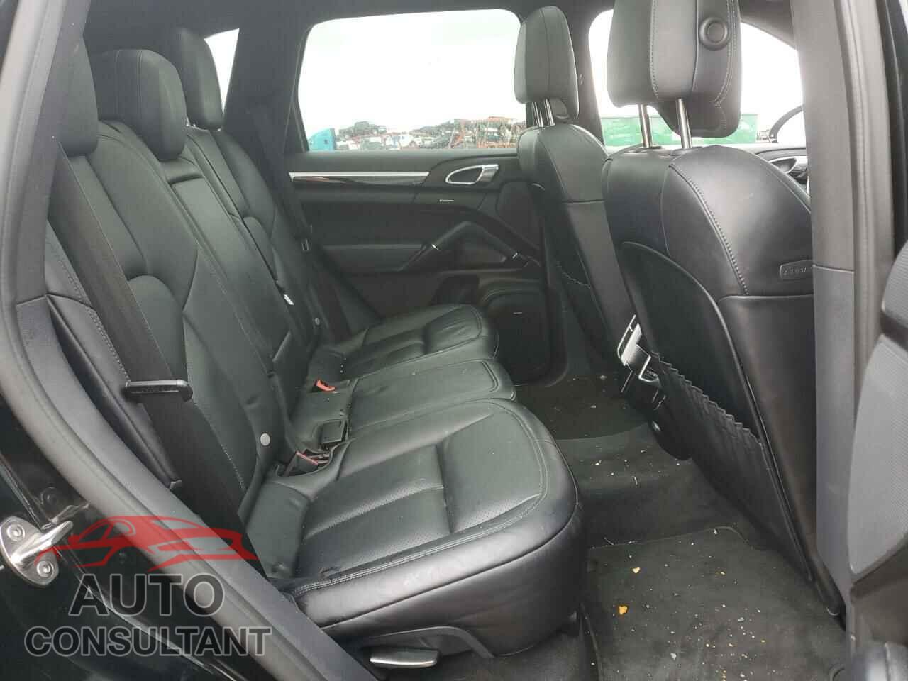 PORSCHE CAYENNE 2016 - WP1AE2A29GLA17758