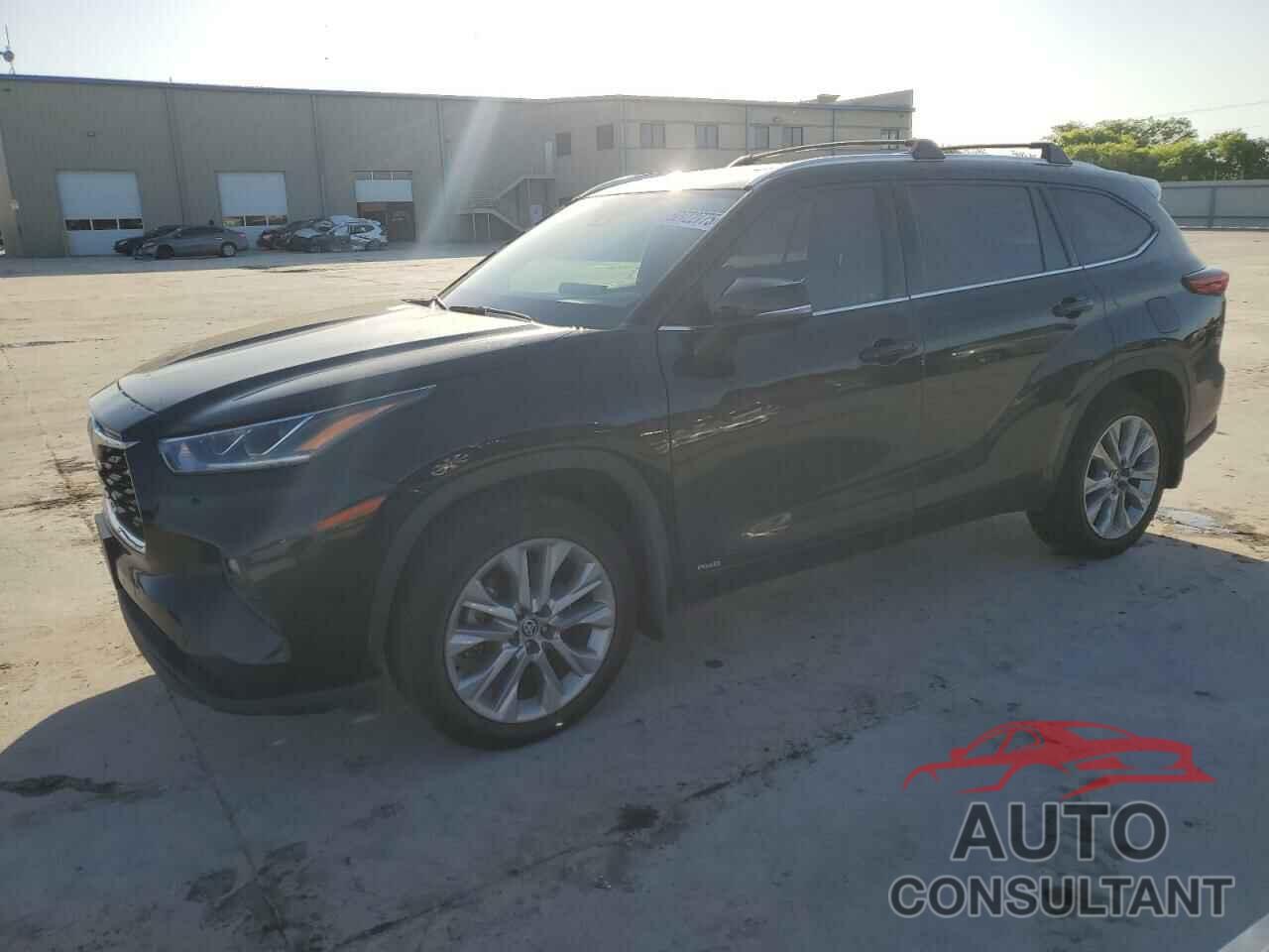 TOYOTA HIGHLANDER 2023 - 5TDXBRCH6PS576682