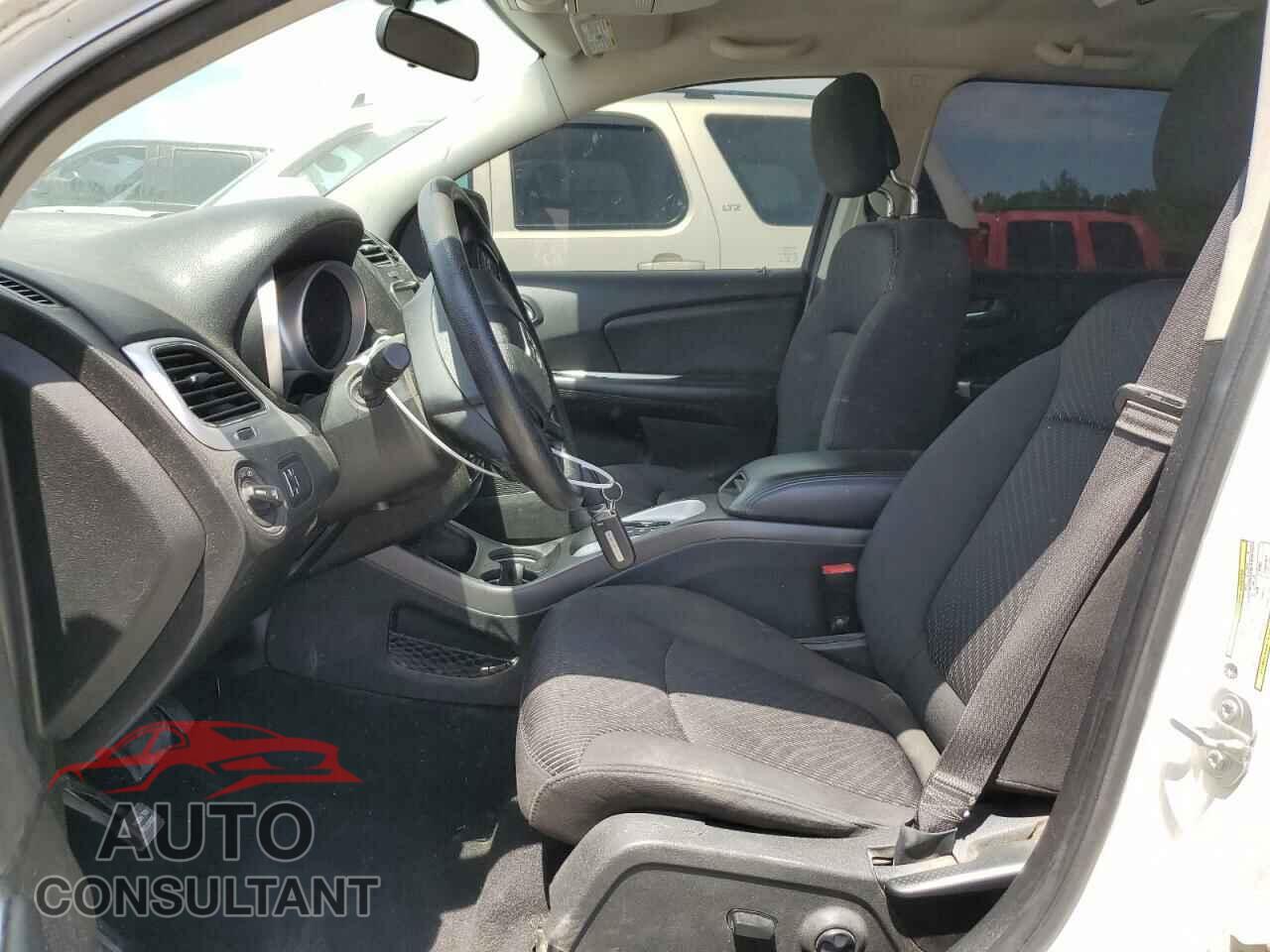 DODGE JOURNEY 2017 - 3C4PDCBB0HT643840
