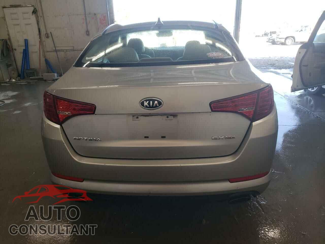 KIA OPTIMA 2011 - KNAGN4A77B5051923