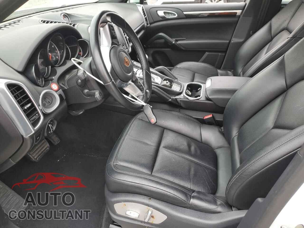 PORSCHE CAYENNE 2018 - WP1AA2A2XJKA00301