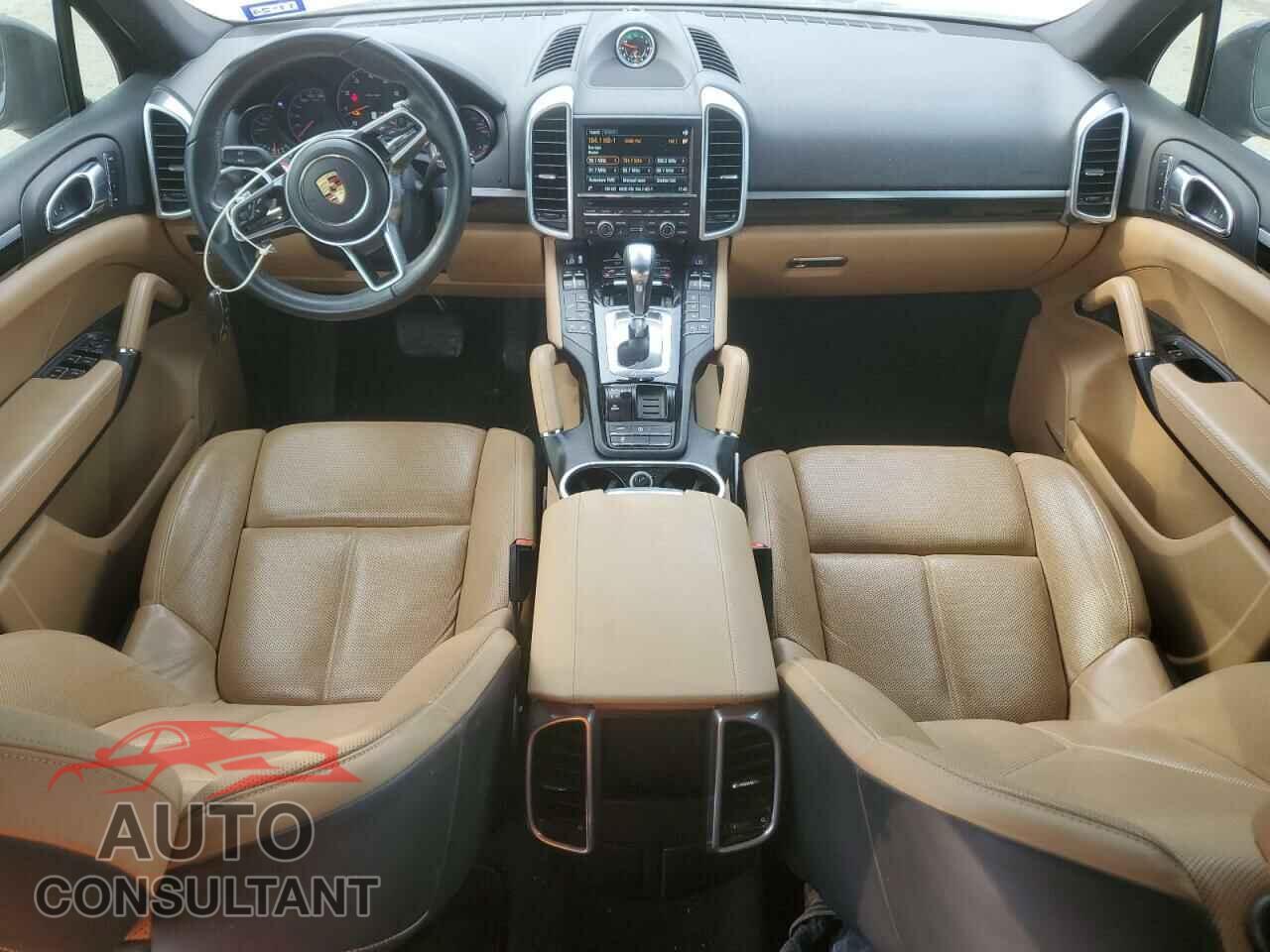 PORSCHE CAYENNE 2016 - WP1AA2A25GKA08511