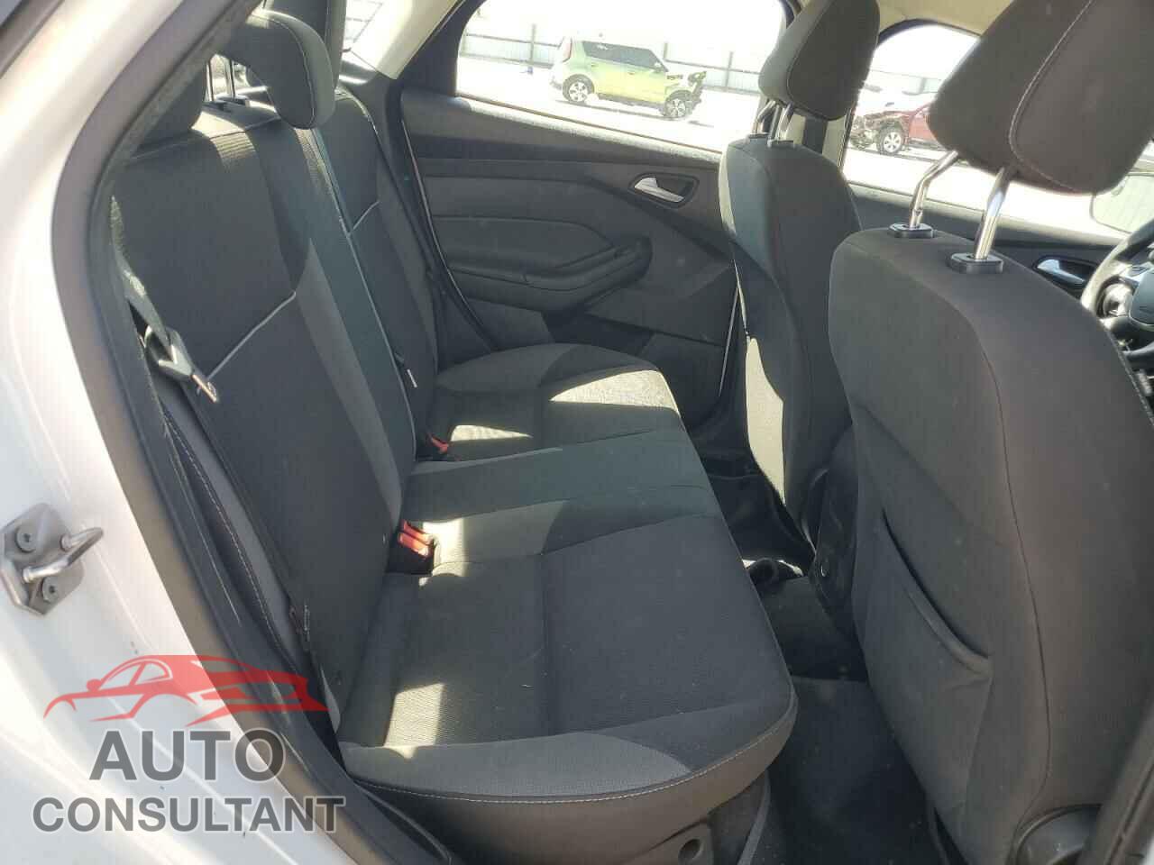 FORD FOCUS 2012 - 1FAHP3F22CL366947