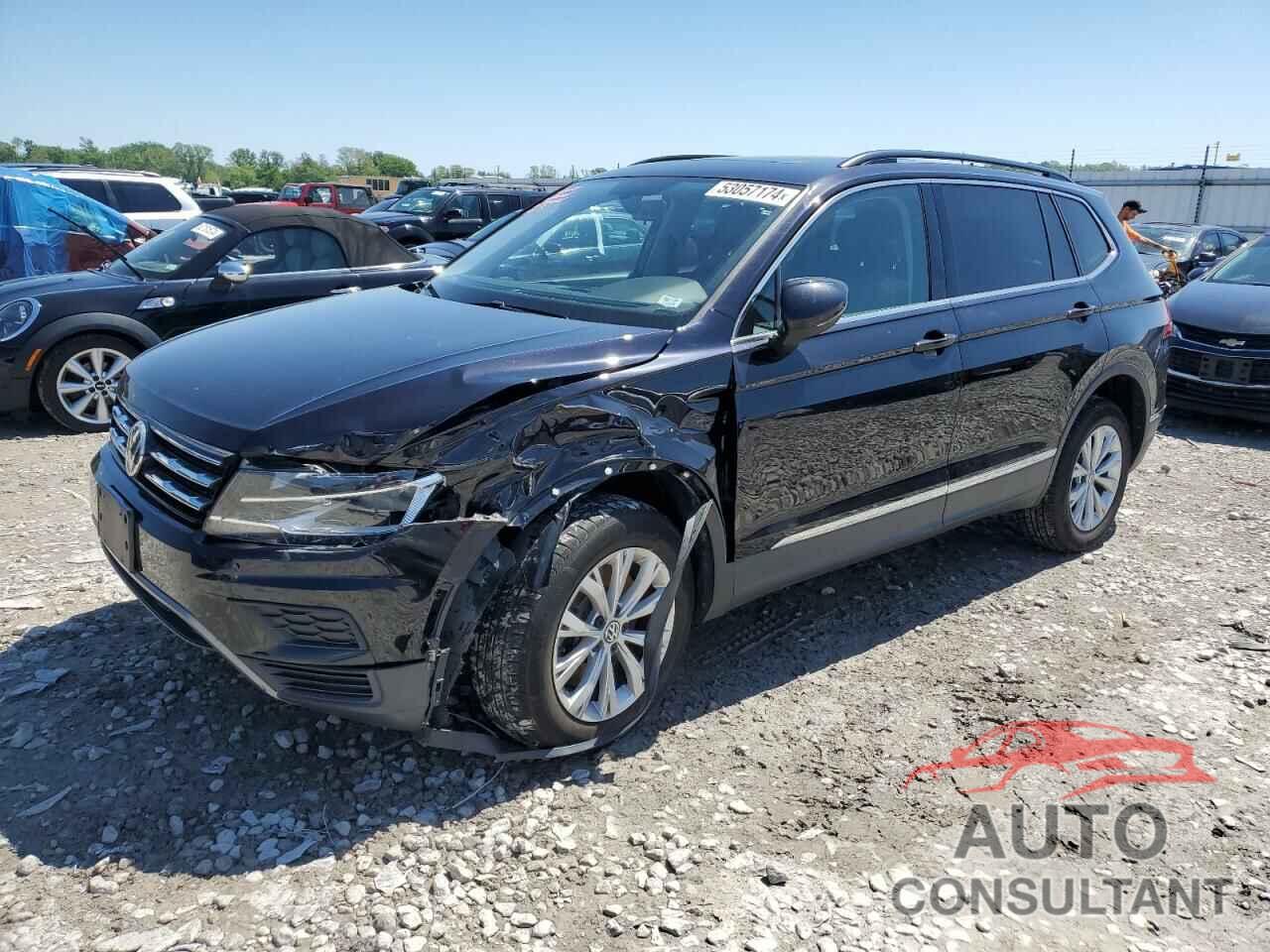 VOLKSWAGEN TIGUAN 2018 - 3VV2B7AX7JM188135