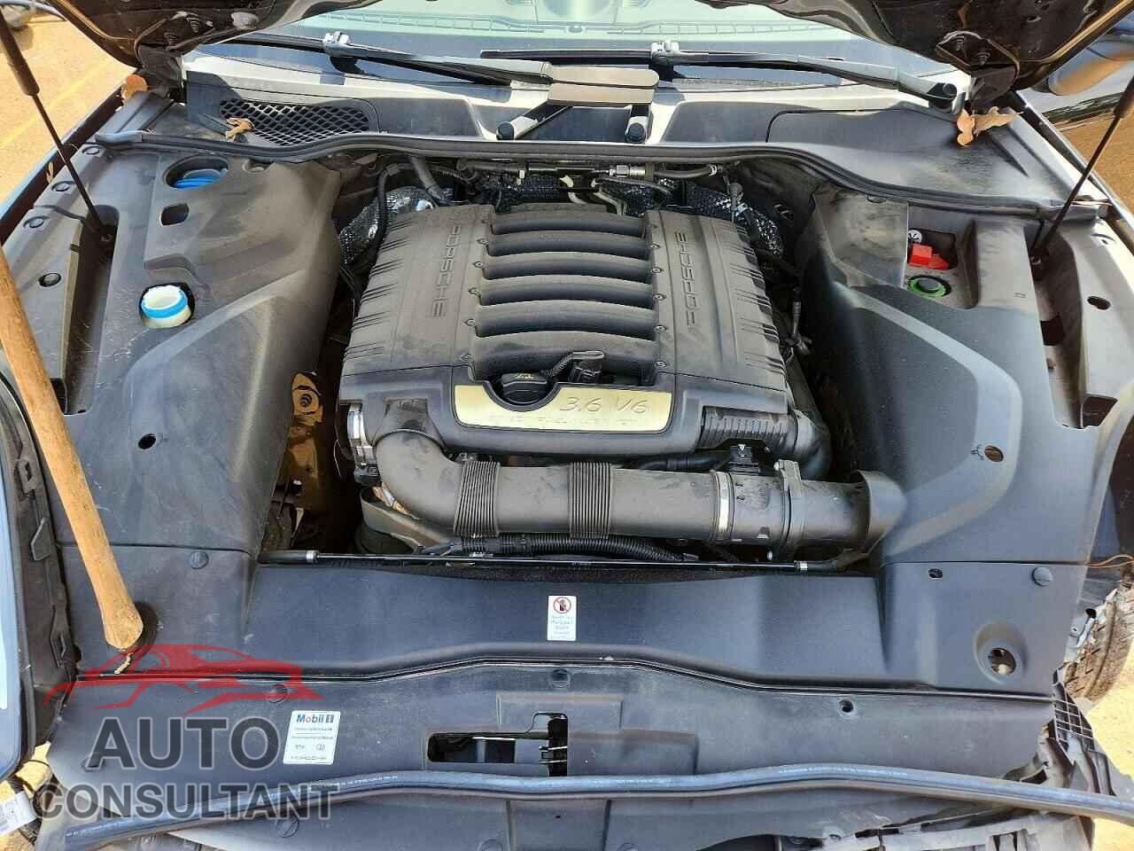 PORSCHE CAYENNE 2017 - WP1AA2A27HKA86600