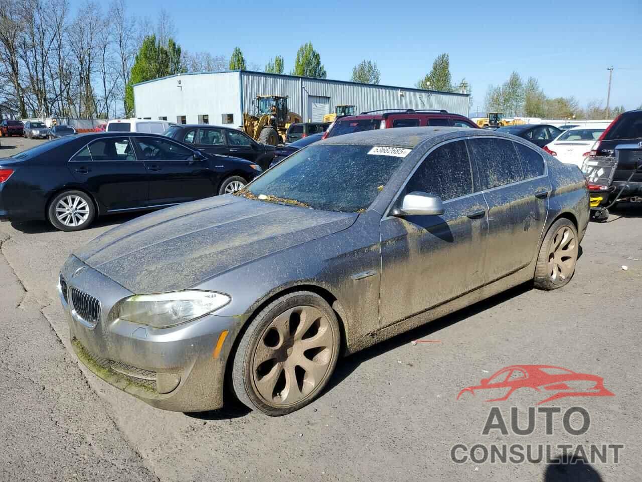 BMW 5 SERIES 2011 - WBAFR1C51BC742340