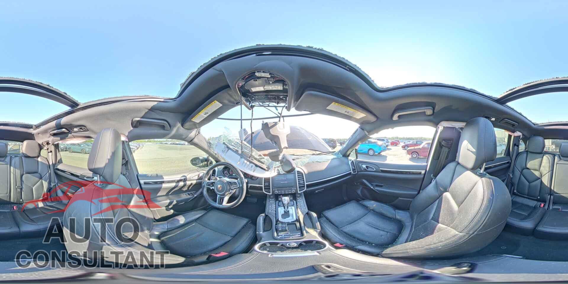 PORSCHE CAYENNE 2017 - WP1AA2A26HKA91660