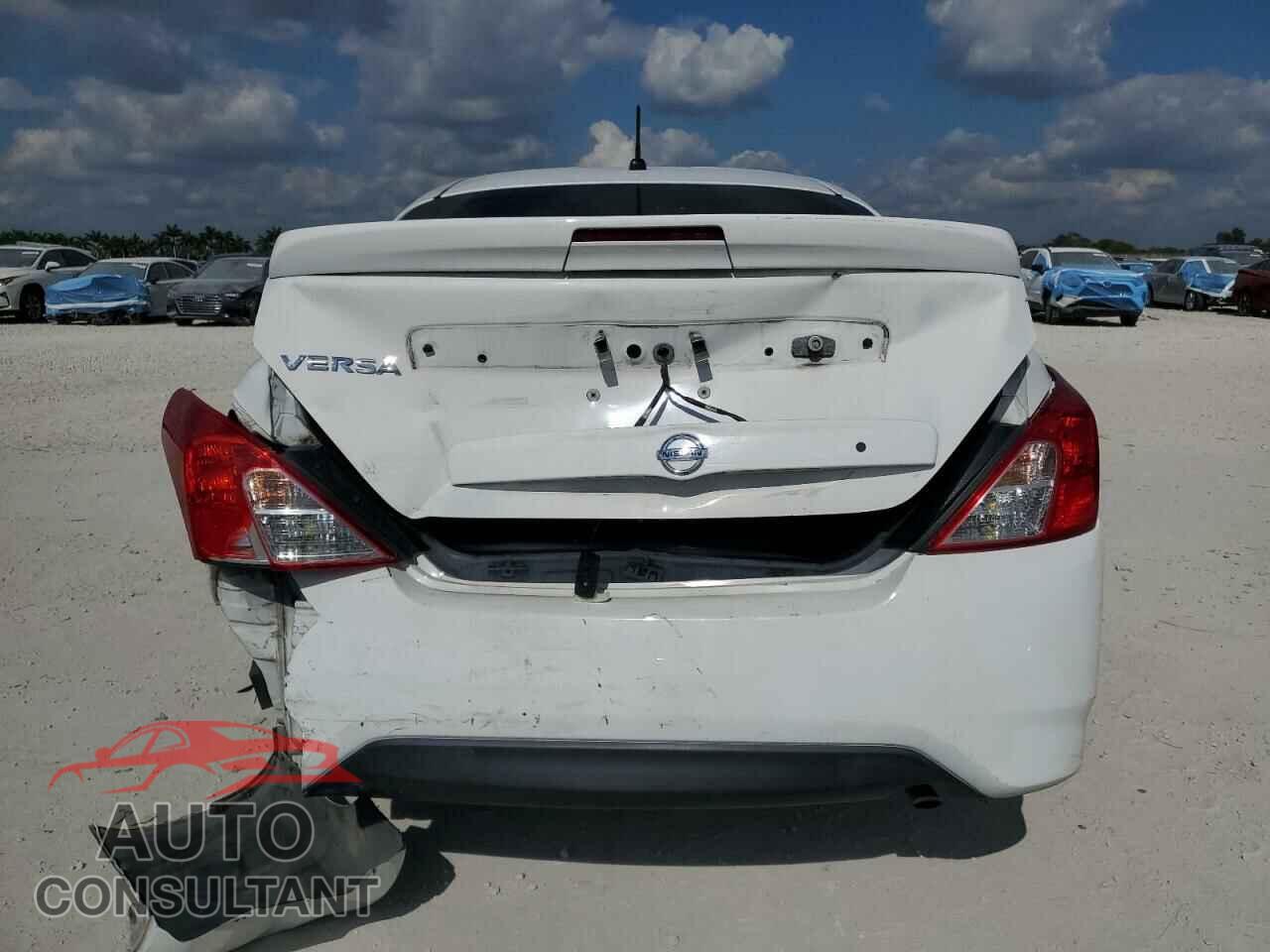 NISSAN VERSA 2016 - 3N1CN7AP4GL915534