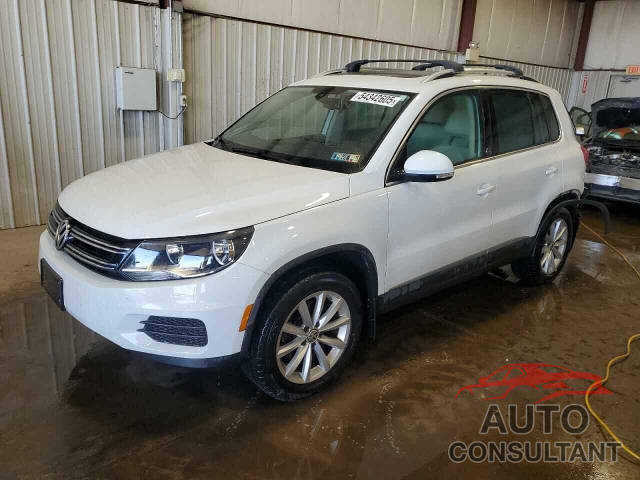 VOLKSWAGEN TIGUAN 2017 - WVGSV7AX3HK008684