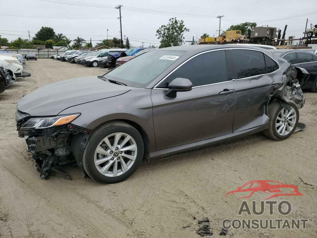 TOYOTA CAMRY 2022 - 4T1C11AK4NU006542