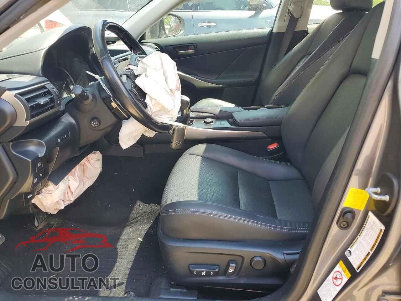 LEXUS IS 2017 - JTHCM1D28H5015099