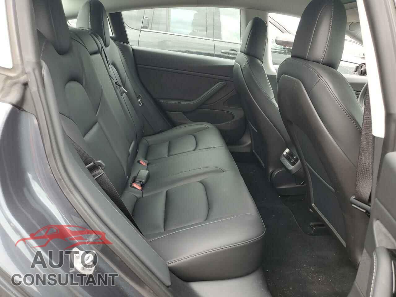 TESLA MODEL 3 2020 - 5YJ3E1EB7LF666745