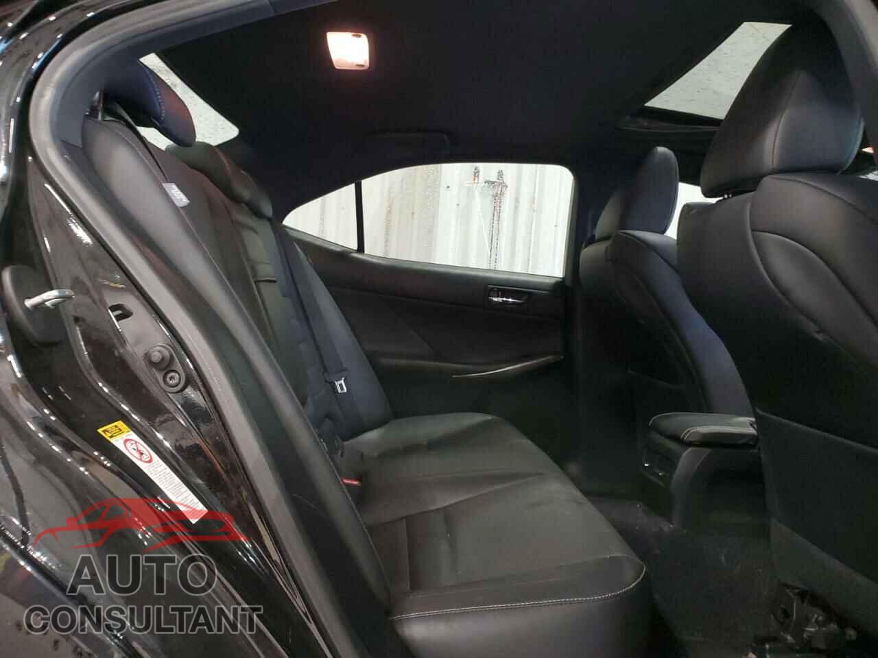 LEXUS IS 2014 - JTHCF1D27E5013785