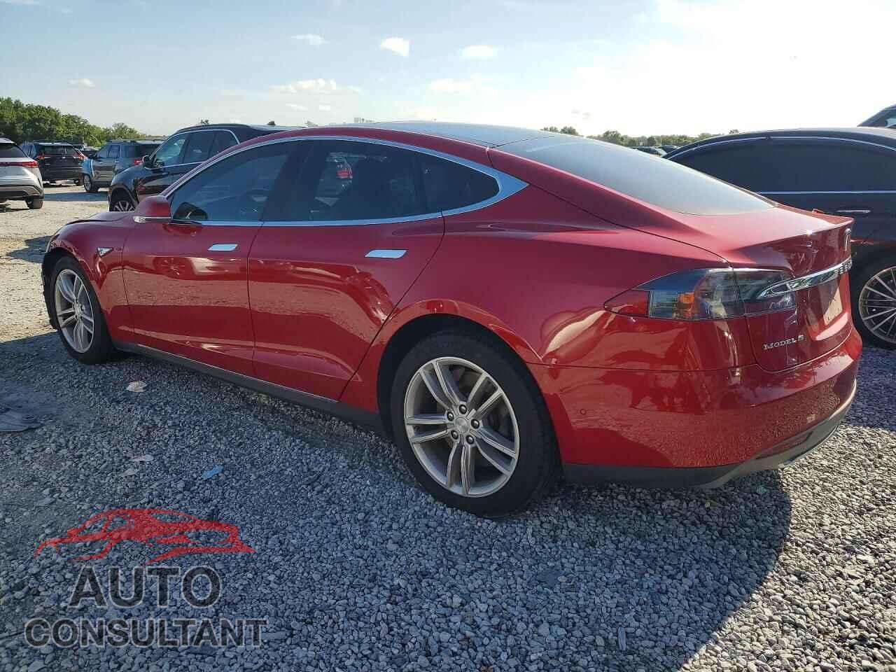 TESLA MODEL S 2015 - 5YJSA1V27FF098010