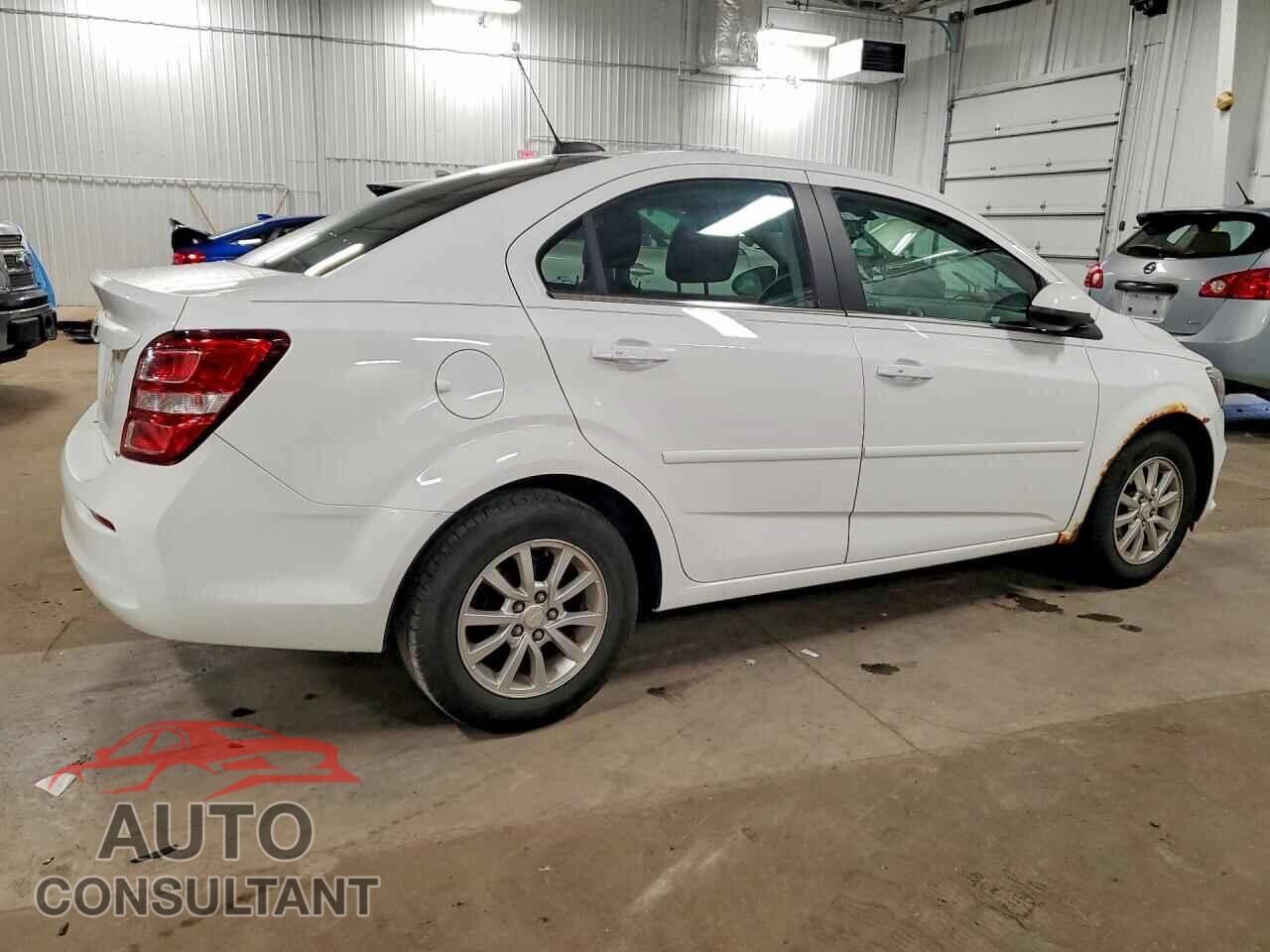 CHEVROLET SONIC 2018 - 1G1JD5SH6J4114452