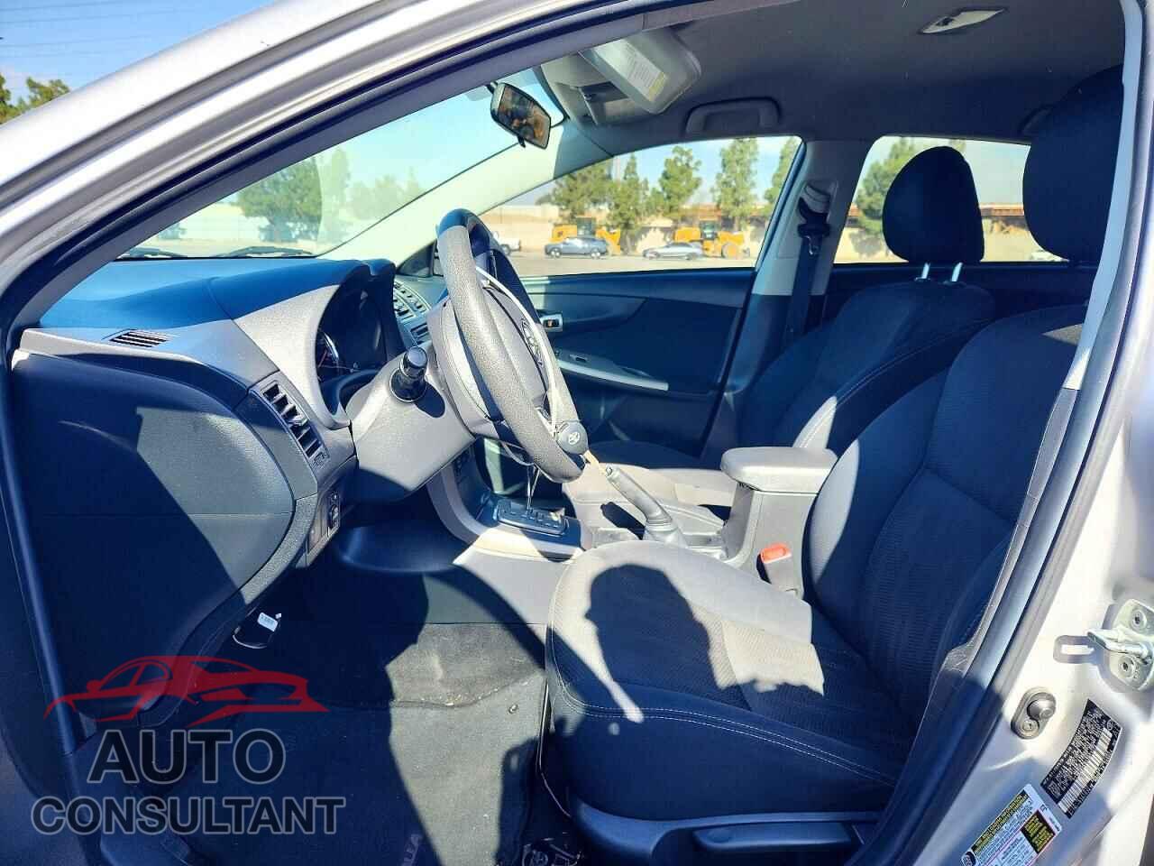 TOYOTA COROLLA 2012 - 2T1BU4EE6CC871374