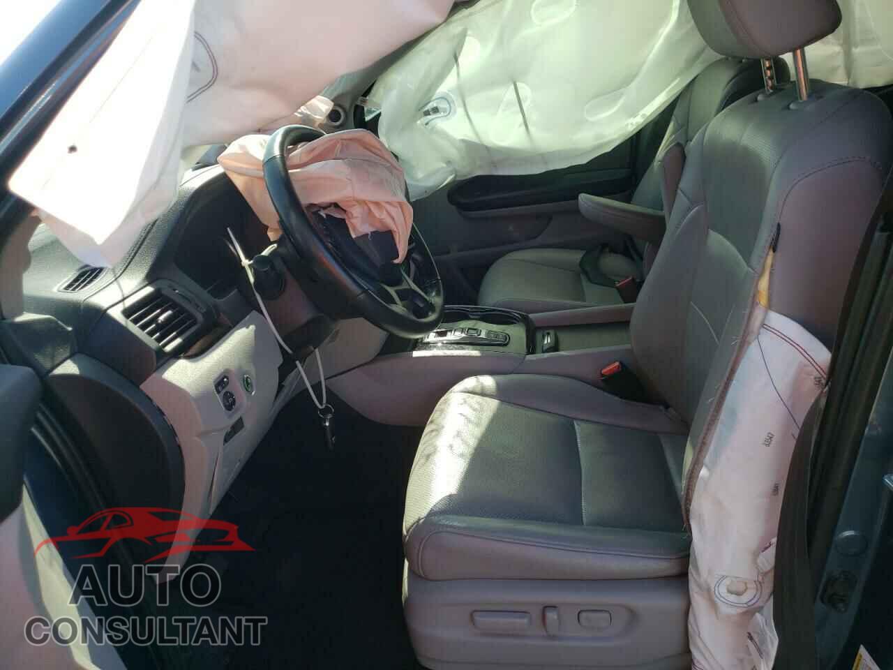 HONDA PILOT 2019 - 5FNYF6H03KB012284