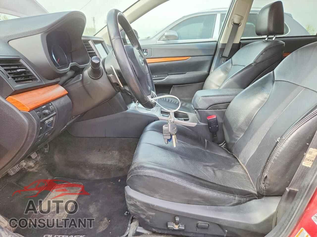 SUBARU OUTBACK 2013 - 4S4BRJPCXD2237072