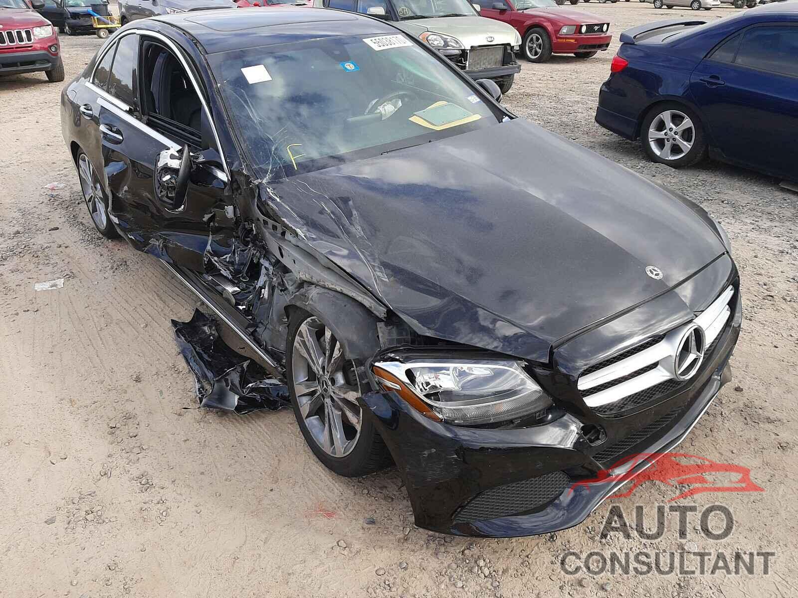 MERCEDES-BENZ C CLASS 2018 - 55SWF4JB3JU240709