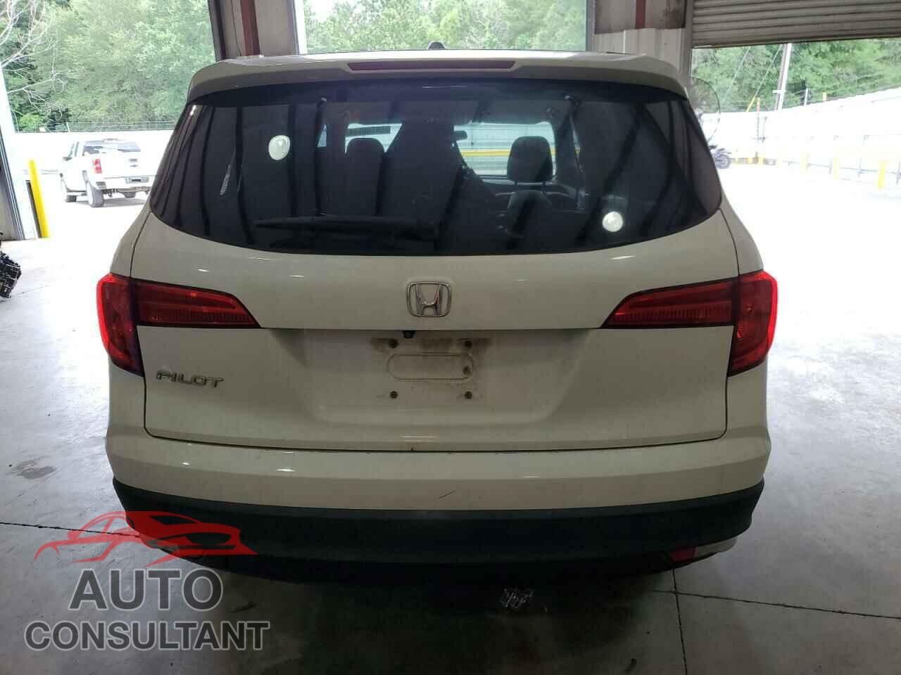 HONDA PILOT 2017 - 5FNYF5H39HB035324