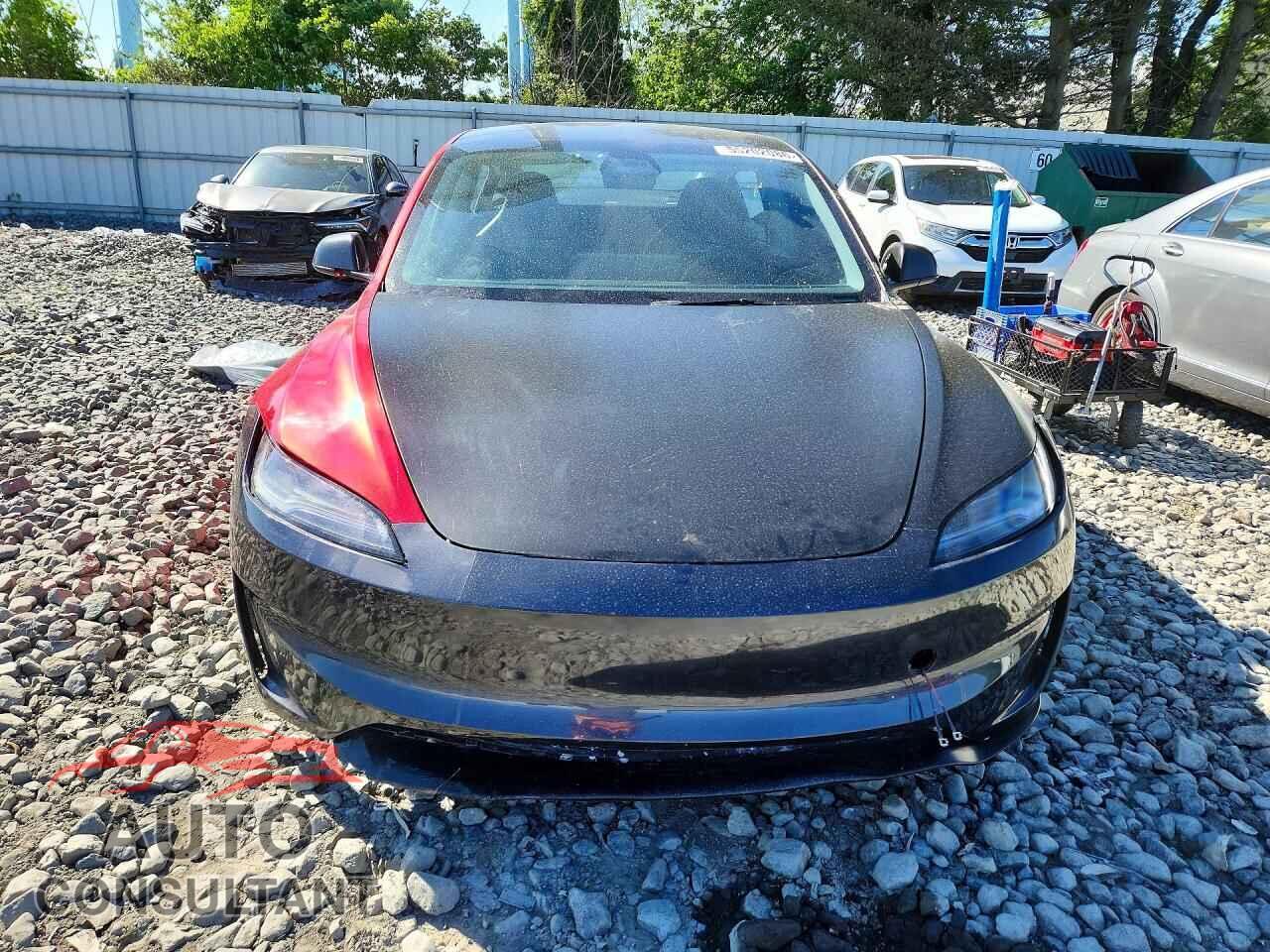 TESLA MODEL 3 2024 - 5YJ3E1ETXRF866035