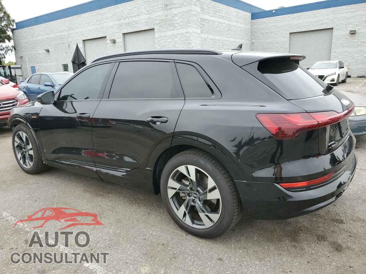 AUDI E-TRON 2022 - WA1AAAGE0NB013572
