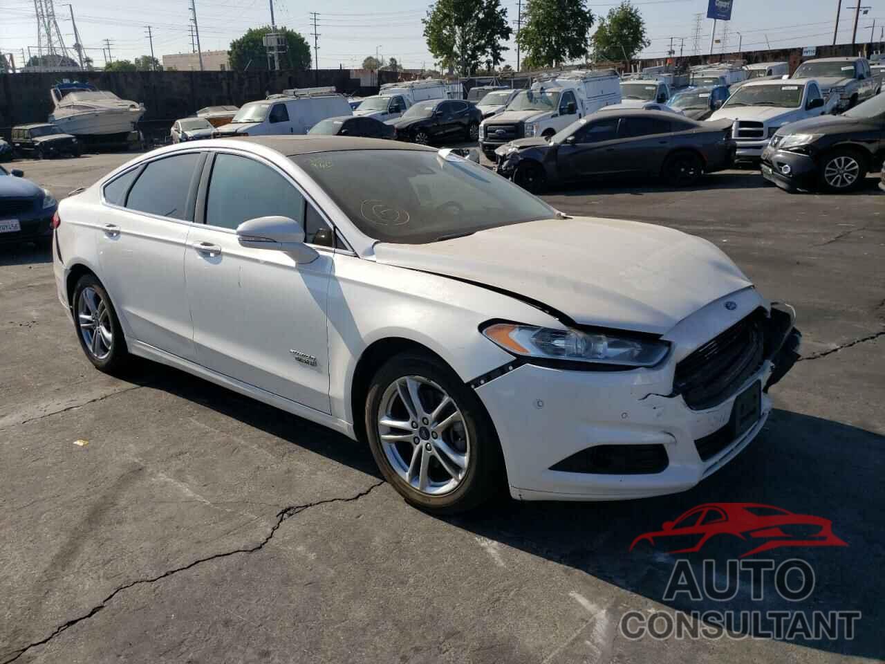 FORD FUSION 2016 - 3FA6P0SU1GR194379