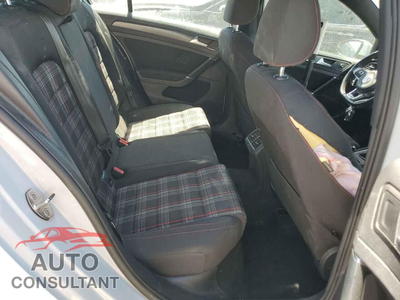 VOLKSWAGEN GTI 2019 - 3VW5T7AU6KM003473