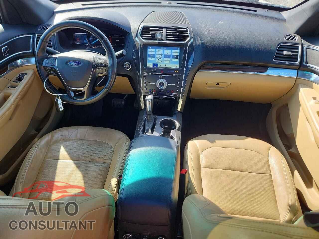 FORD EXPLORER 2017 - 1FM5K8F86HGD87521