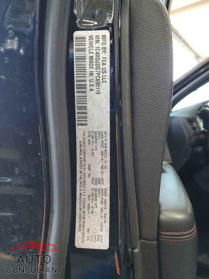 DODGE DURANGO 2023 - 1C4RDJDG7PC690119